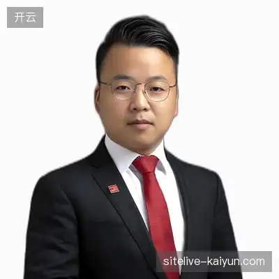 万欣